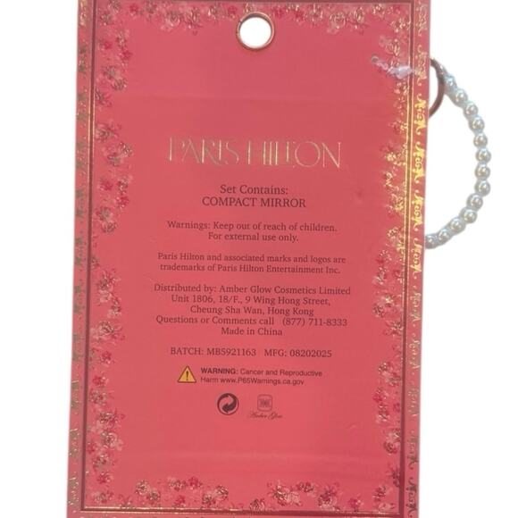 NWT Paris Hilton Shadow Palette, mirror, and Makeup Puff Set NWT - Picture 6 of 7